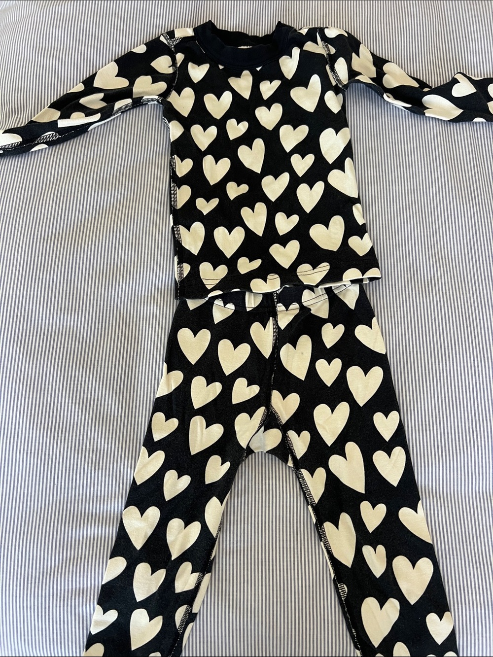 Hanna Andersson 3t Black & Cream Heart Print Kids Pajama Set